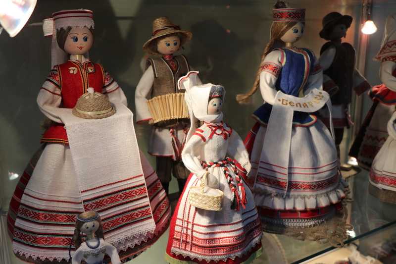 Белорусские национальные костюмы женские и мужские: описание, история